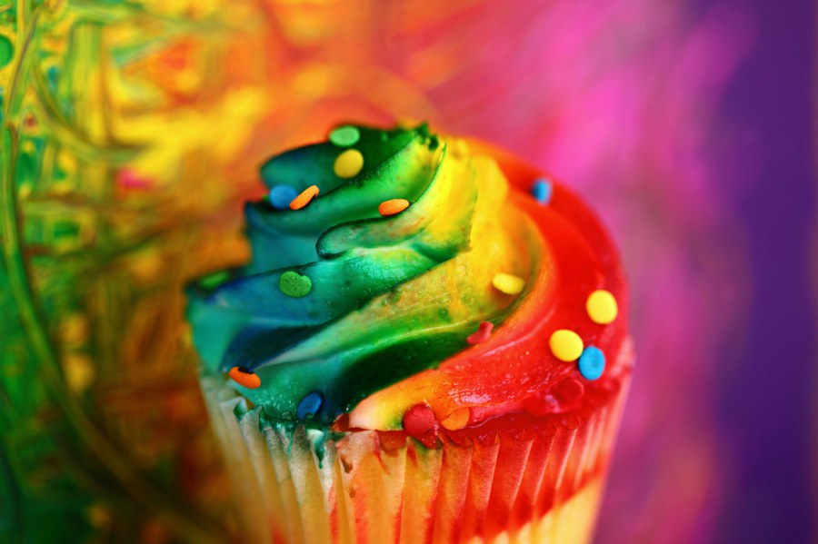 Cupcake in Regenbogenfarben